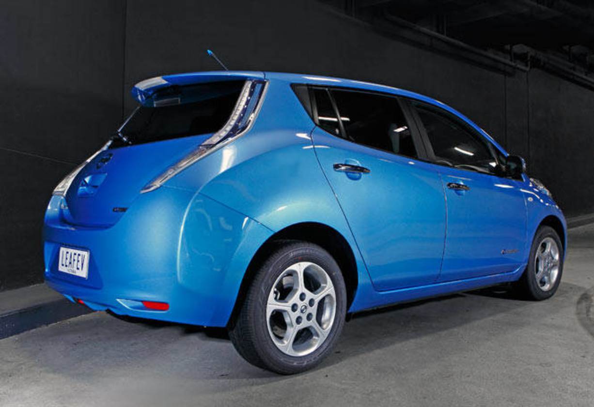 The Leaf looks good - slightly tasty, slightly different, but not weirdoid and definitely more than just a golf cart with a big battery pack. The size is Mazda3-Corolla compatible and, unlike the Chevy Volt that has a very cramped rear seat, most people w