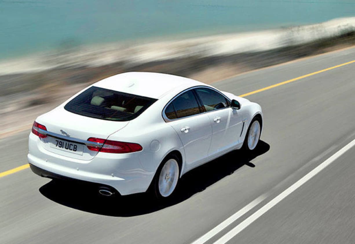 Among wow bits is Jaguar&#039;s Easy Off - when a driver undoes the seatbelt, takes the foot off the brake, the Jaguar engages Park and shuts down the engine. What&#039;s impressive, aside from the general willingness of this little motor, is the Jaguar&#039;s composure