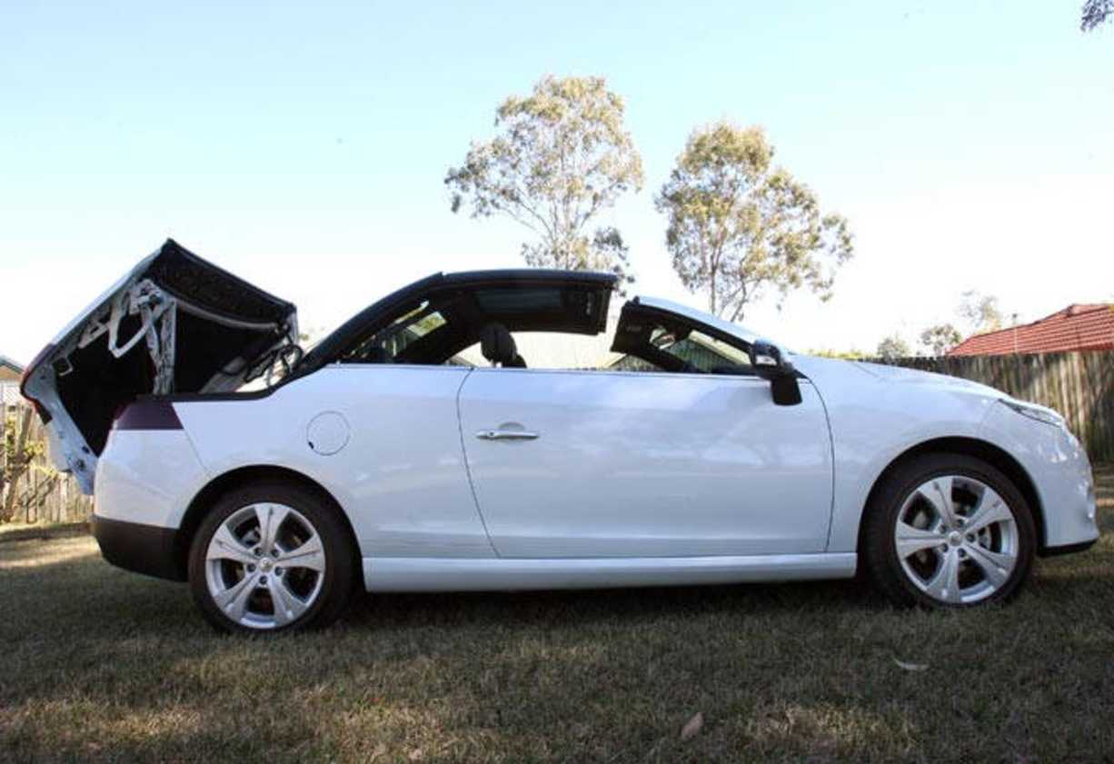 In three-door hot hatch format, it is scintillating with its swoopy roof and dazzling body lines.