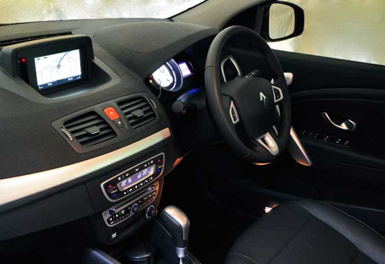 A good choice for those in the market for comfortable, safe long distance commuter, but on the lookout for something with a bit more cache. The styling is a bit ordinary and the interior finish not as good as a Japanese car, but it ticks all the boxes. A 