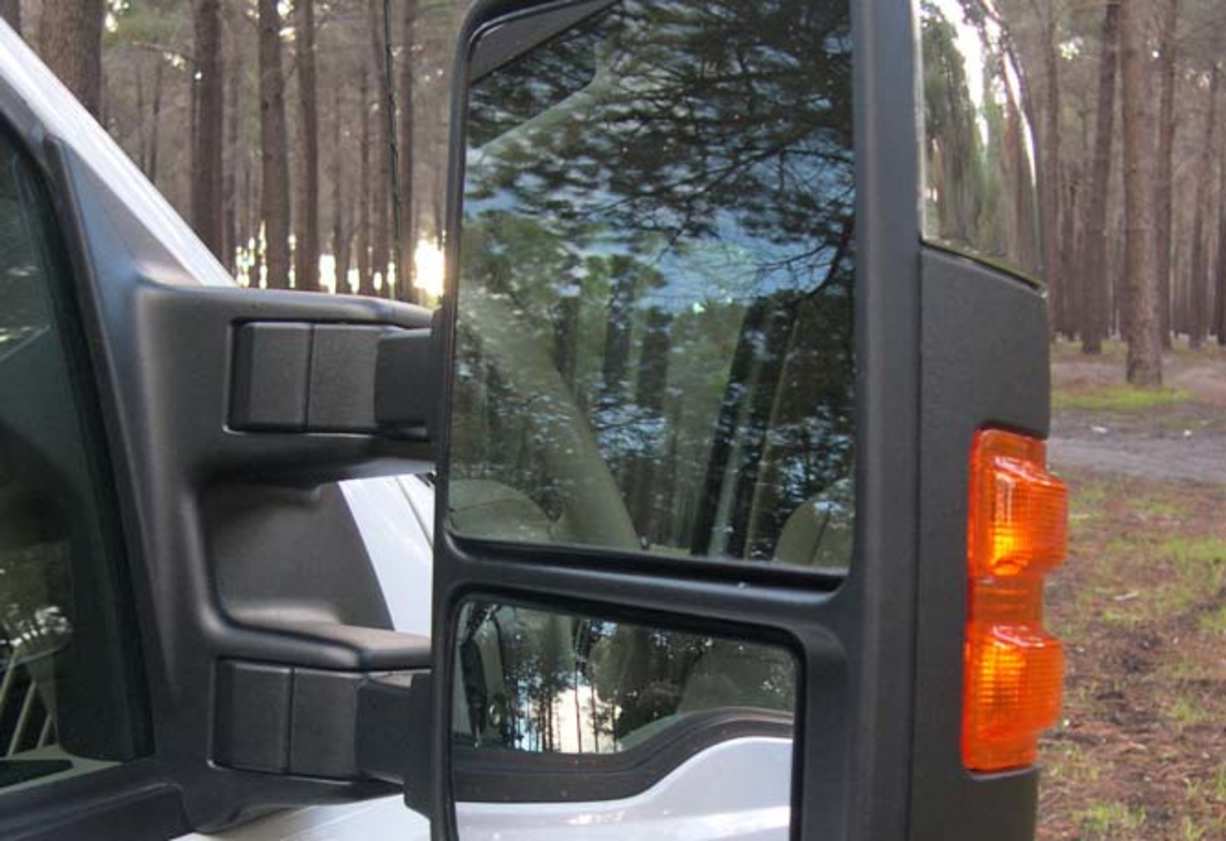 Ford F350 Lariat (photo: NEIL DOWLING)