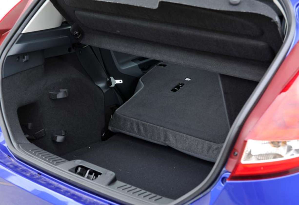 &quot;Ford has good value, neat looks and a great drivetrain - including the six-cog auto - but no spare wheel&quot;
