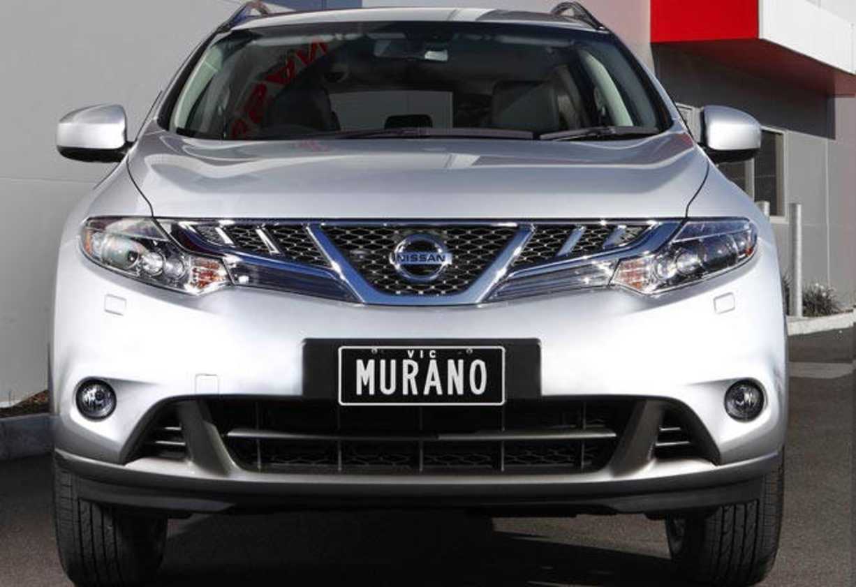 SUVs don&#039;t get any classier than this. There&#039;s plenty of space for front and rear-seat passengers and it&#039;s quality room - the leather seats are sumptuous and make this a genuine long-range tourer.
