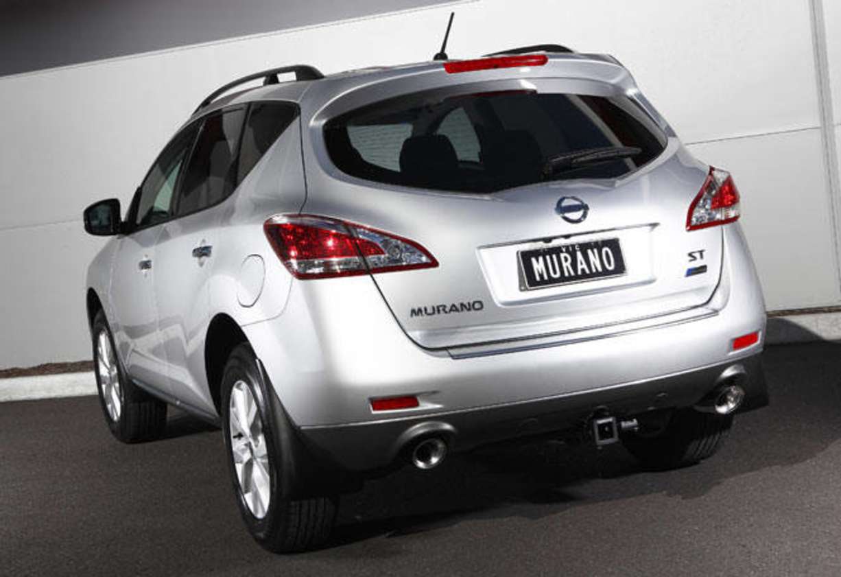 The Murano feels solid from the moment you open a door, or close the tailgate. Front, side and full-length curtain airbags are backed up with ABS brakes with electronic brakeforce distribution and brake assist and all seatbelts are the preferred three-poi