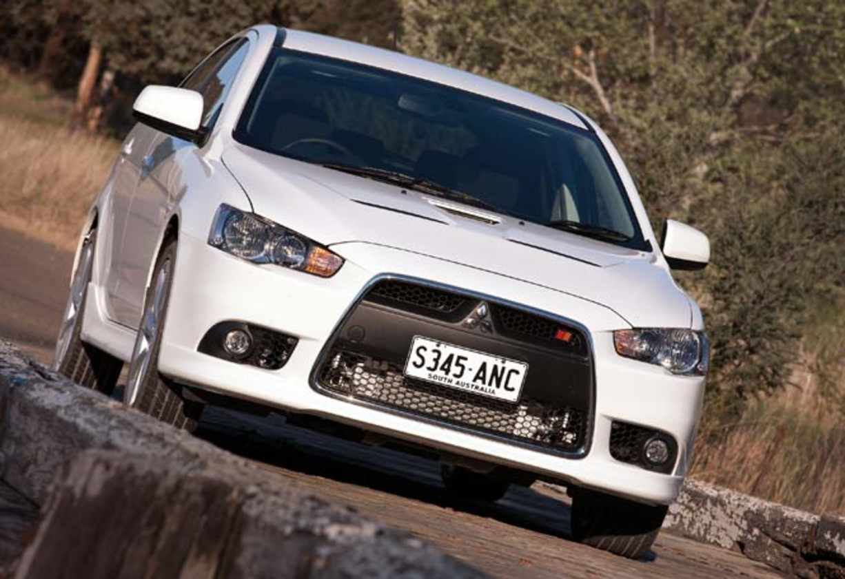 One gearbox for the Ralliart, the six-speed TC-SST automated manual which transmits the four-cylinder turbo petrol&#039;s handy 177kW/343Nm to all four wheels. Flappy paddle tranny aside, there&#039;s nothing altogether new about its array but, as with so much abou