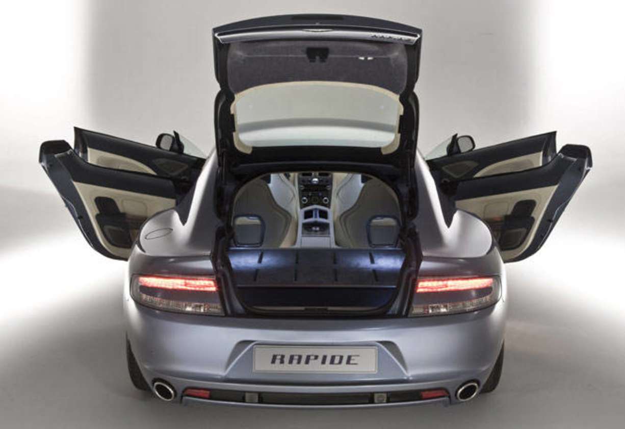 Aston Martin Rapide 2010