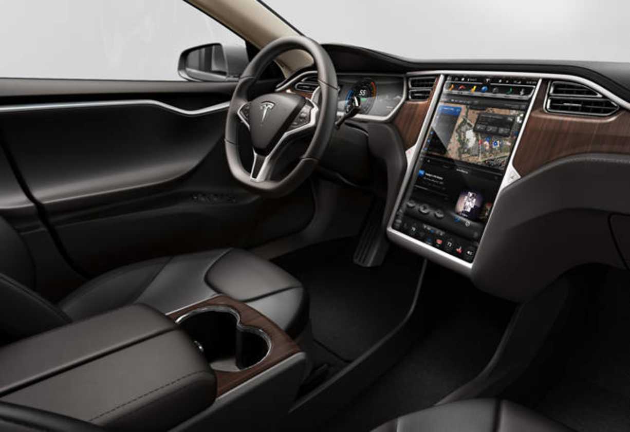 The cabin has a modern, architectural feel. The seats, incidentally, are by Australian outfit Futuris. It&#039;s a convincing luxury statement with plenty of road presence.