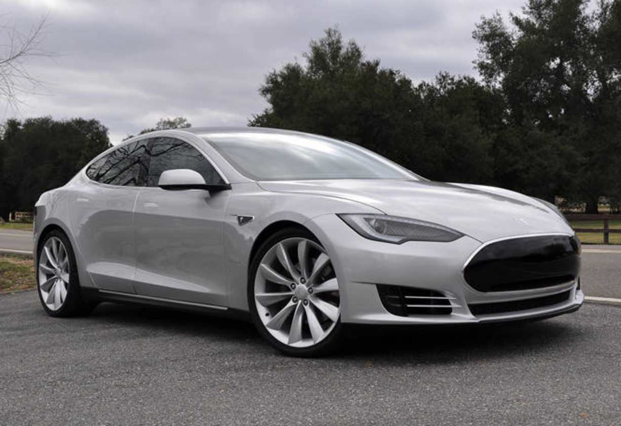 The Model S, unlike the Roadster, which was a Lotus Elise stuffed full of phone batteries, is unlike anything else on the road. Almost nothing, beyond the window switches and steering column wands that I recognise from Mercedes, is familiar.