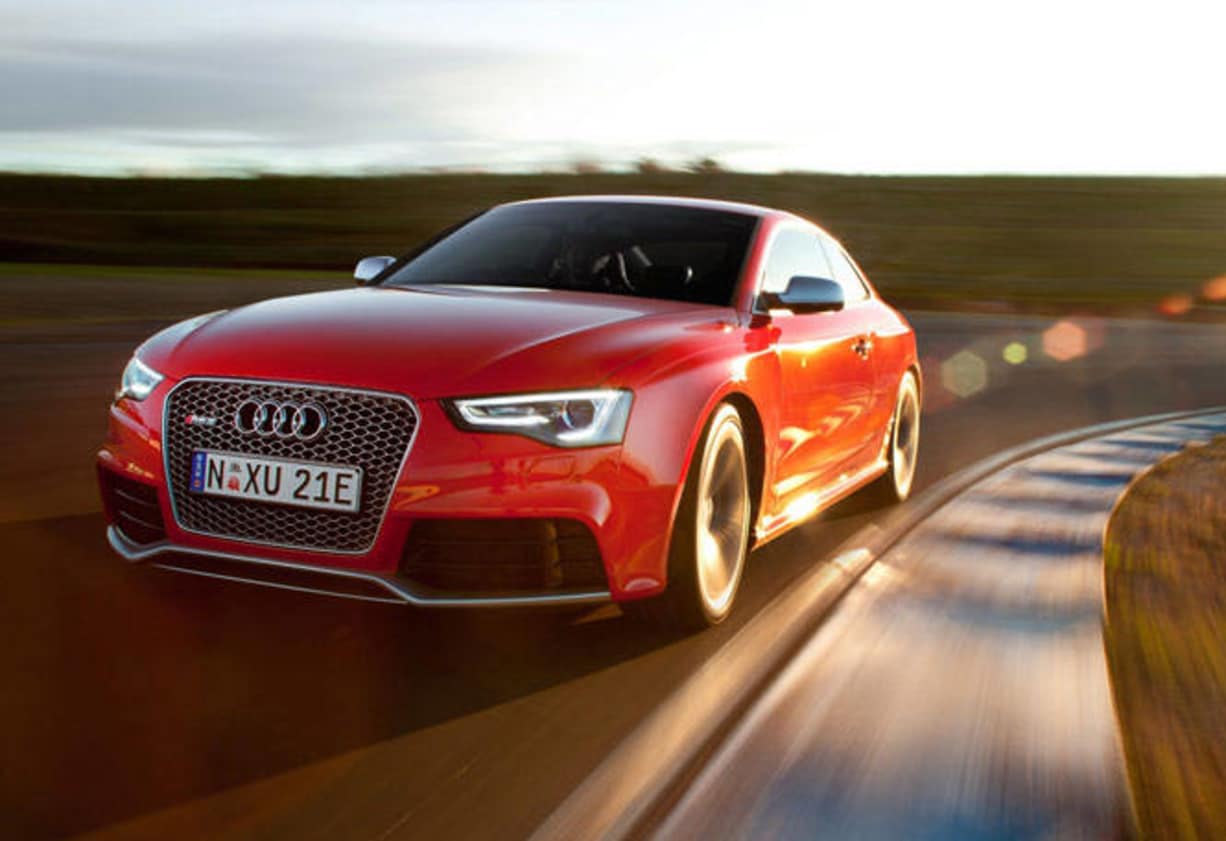 The Renn (Racing) Sport 5 is more an uber-HSV, more American in its visual and dynamic execution - a kilometre-crushing grand tourer and ballsy boulevard cruiser. Despite being a midlife remake rather than a new model per se, it is discernibly improved.