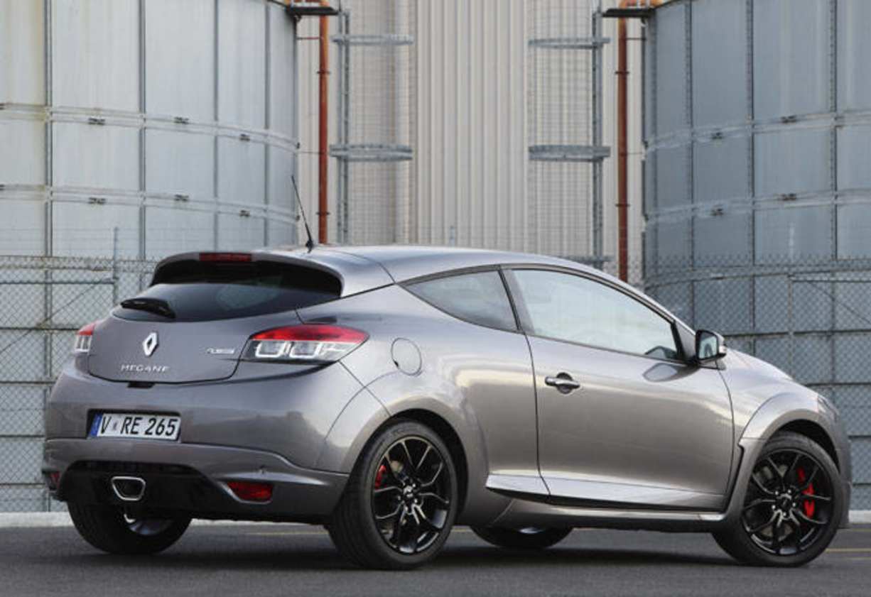 Kyosho Renault Megane R.S. FWD Mini-Z « Big Squid RC – RC