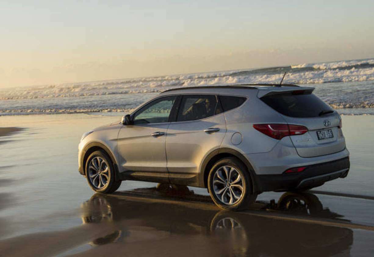 It&#039;s the one to get  the Highlander adds only frippery like a full length sunroof and bum warming seats. The market-leading warranty add capped price servicing and up to seven years complimentary roadside assist. Thus far, so logical.