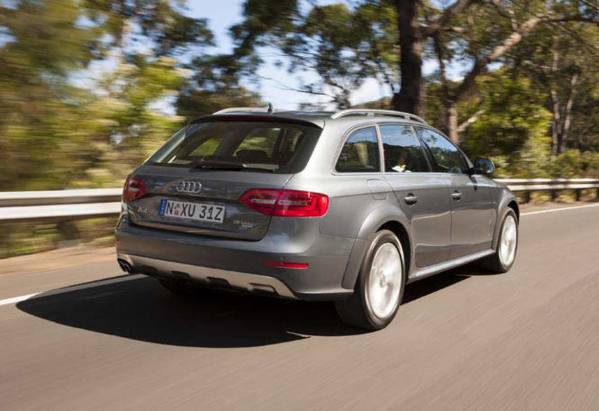 Handling feels nimbler in the A4 Allroad quattro than in the A6.