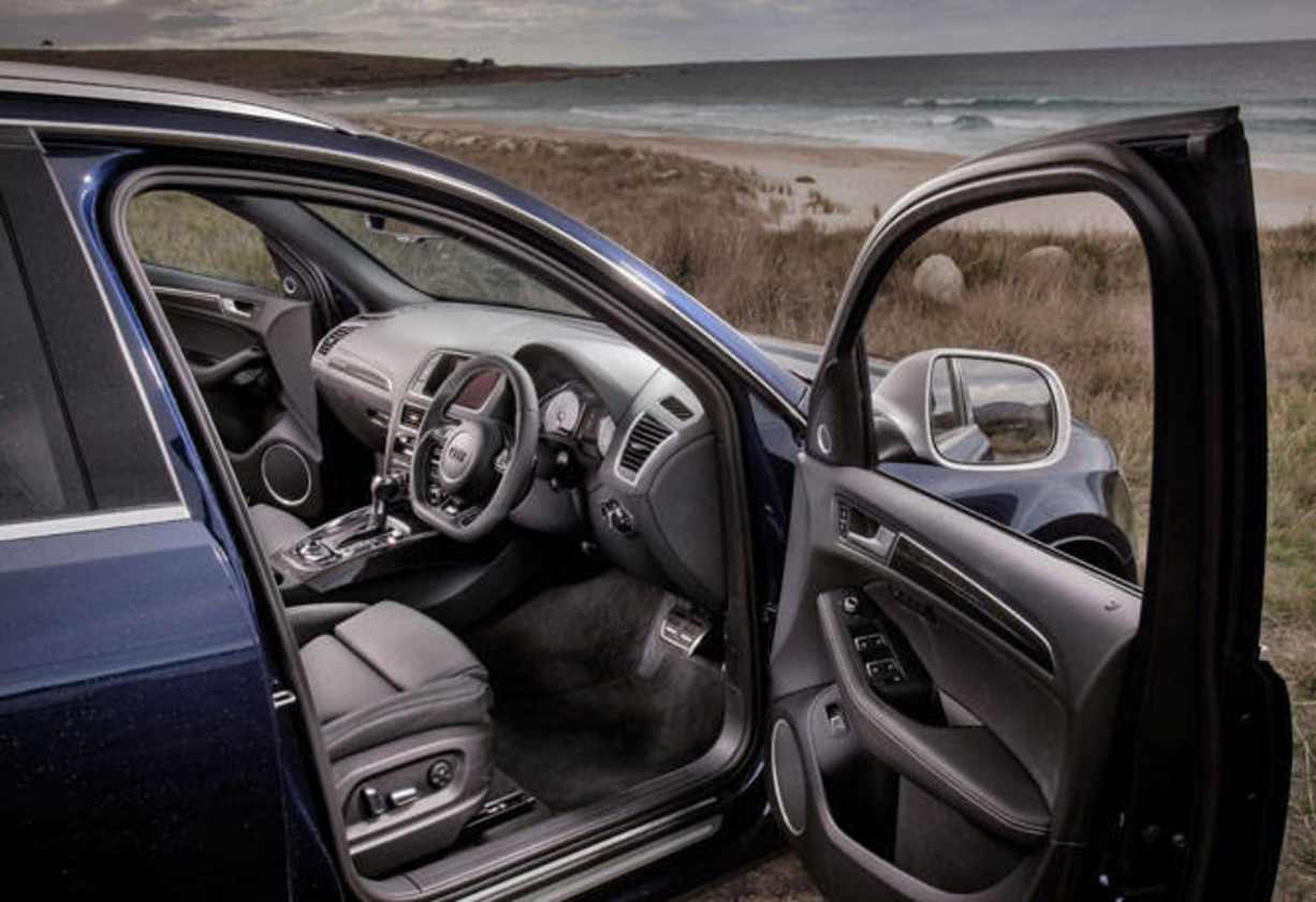 A pair of side curtain balloons for the back seats brings the airbag count to eight and an advanced stability control program is matched to the anchors.