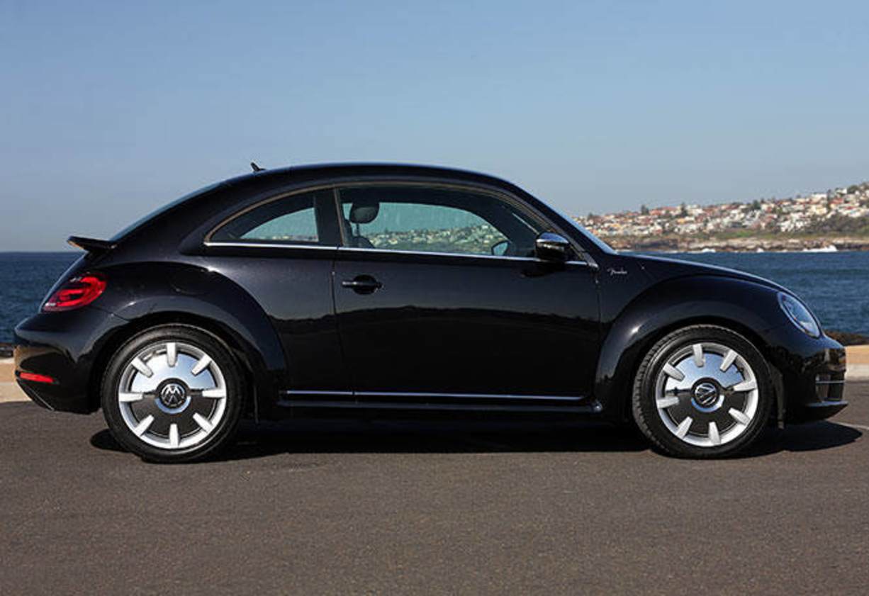While the new Golf is built on a new modular platform, the latest Beetle comes off the surpassed Mark V/VI Golf&#039;s underpinnings. At the front end this includes extended electronic differential lock, the device which does so much to quell understeer on the