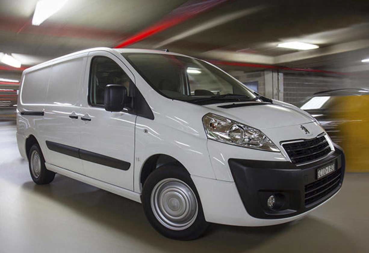 In this case, it achieves 120kW/340Nm output - ample to motivate the 1758kg van and up to 1200kg of payload in the two pallet, 6.0 cubic metre, load space.