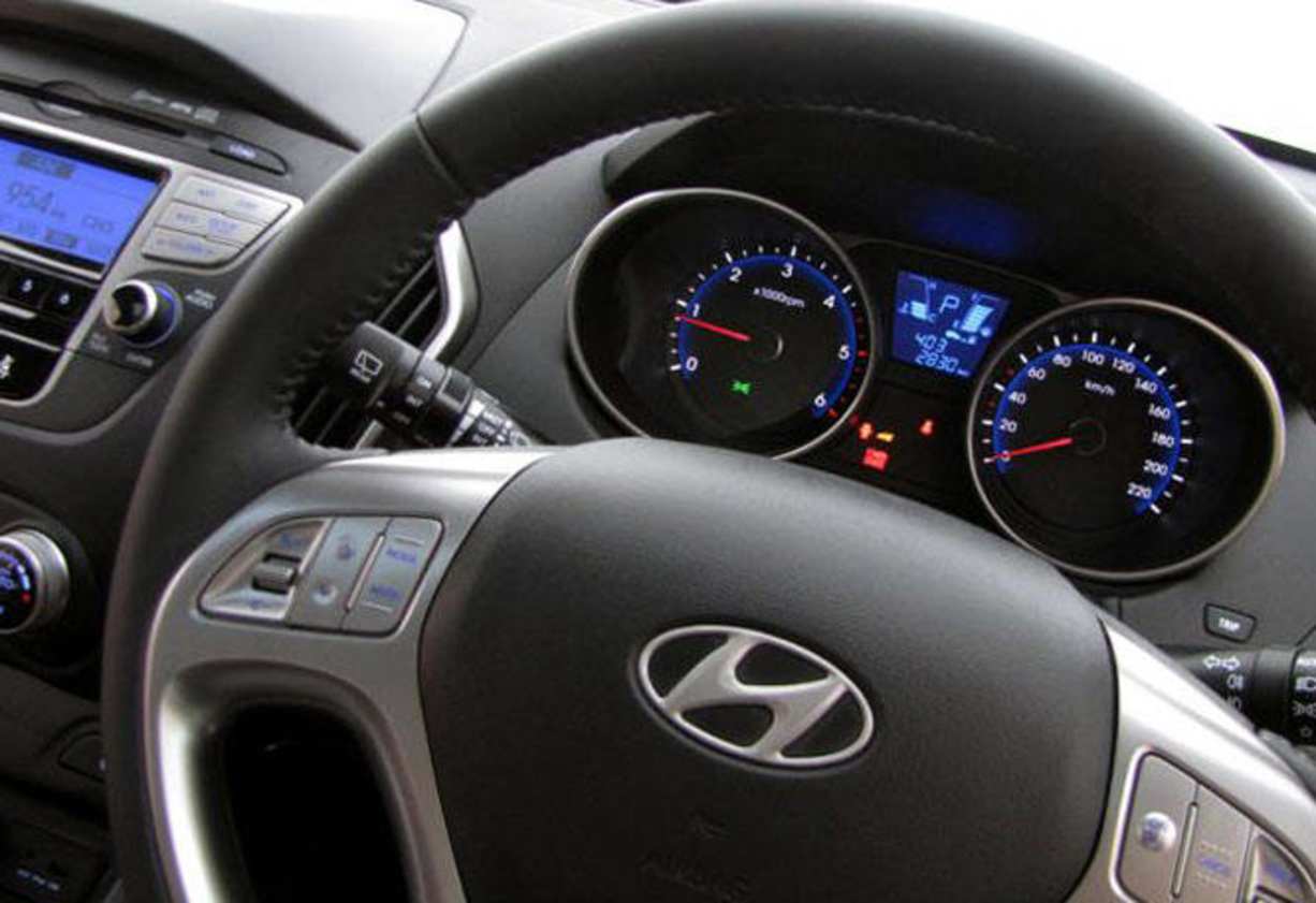 Hyunda ix35 steering wheel