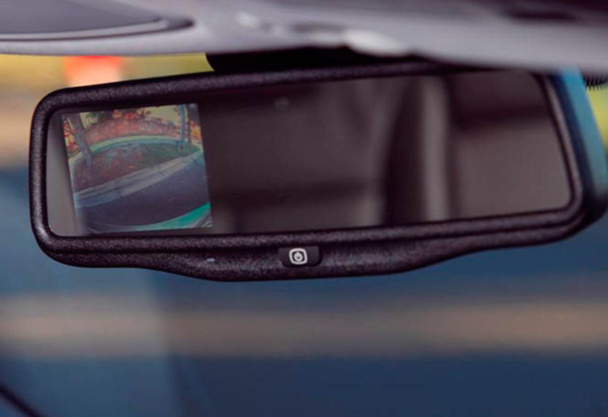Hyundai ix35 Highlander integrated rear view camera