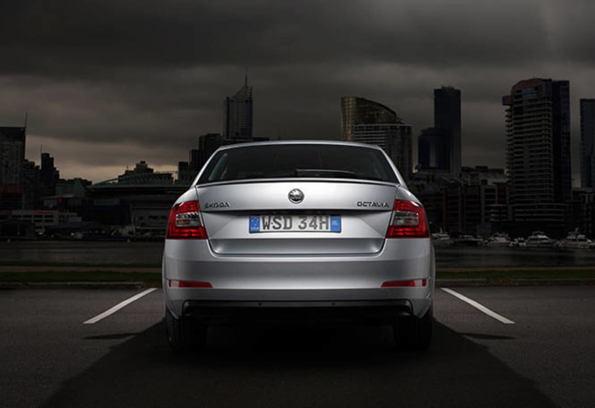 The diesel option is a 110kW 2.0 litre turbo. Coupled with the six-speed DSG, you&#039;ll get 320Nm to propel you along with a claimed 4.9l/100km. Stop-start and energy recovery helps keep the CO2 emissions down to 129g/km. The 0-100km/h time is 8.6 seconds. W