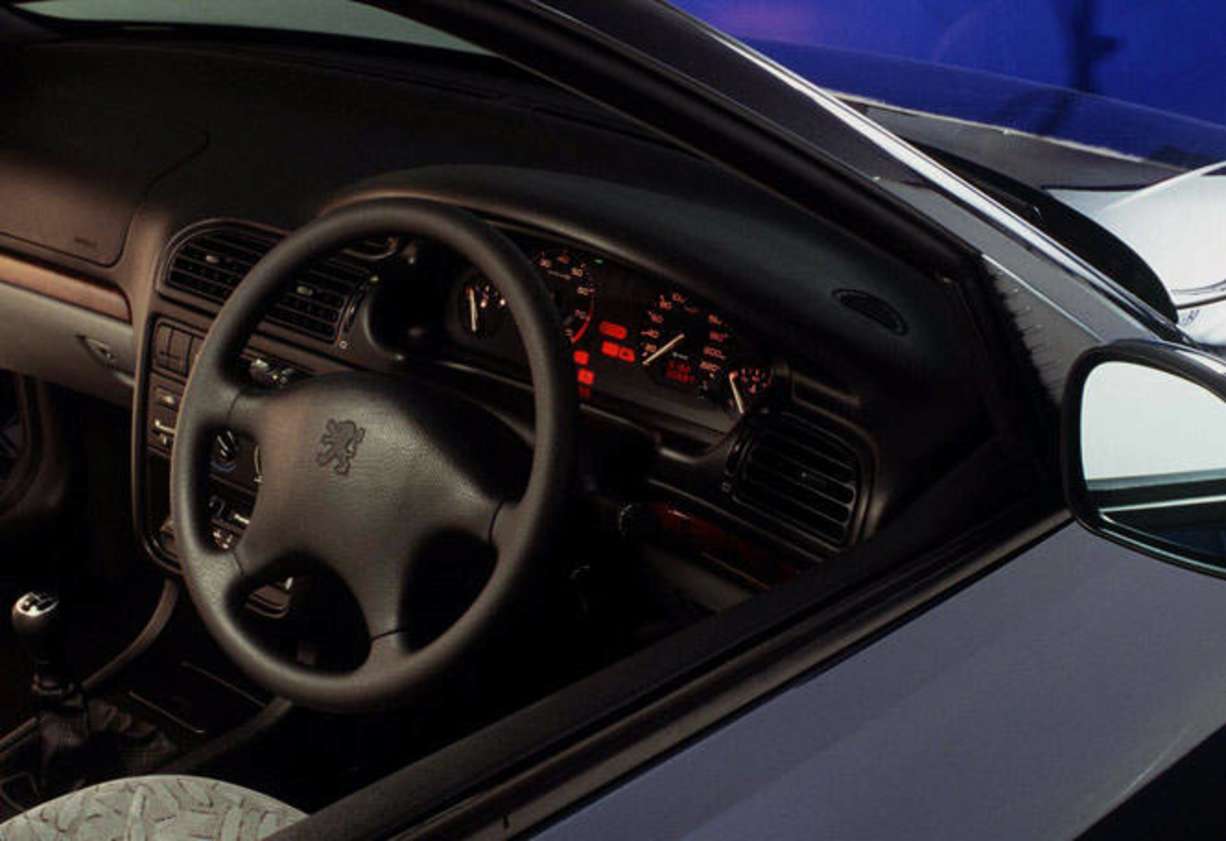 1996 Peugeot 406 sedan
