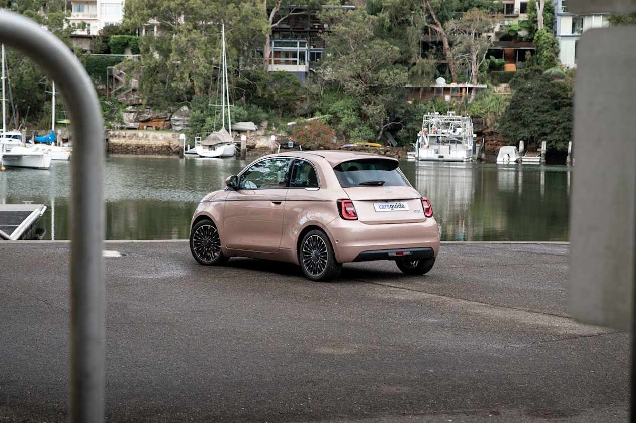 The Fiat 500e is an easy urban companion (Image: Tom White)