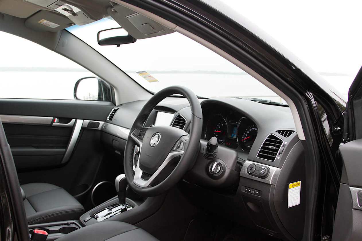 2017 Holden Captiva LS.