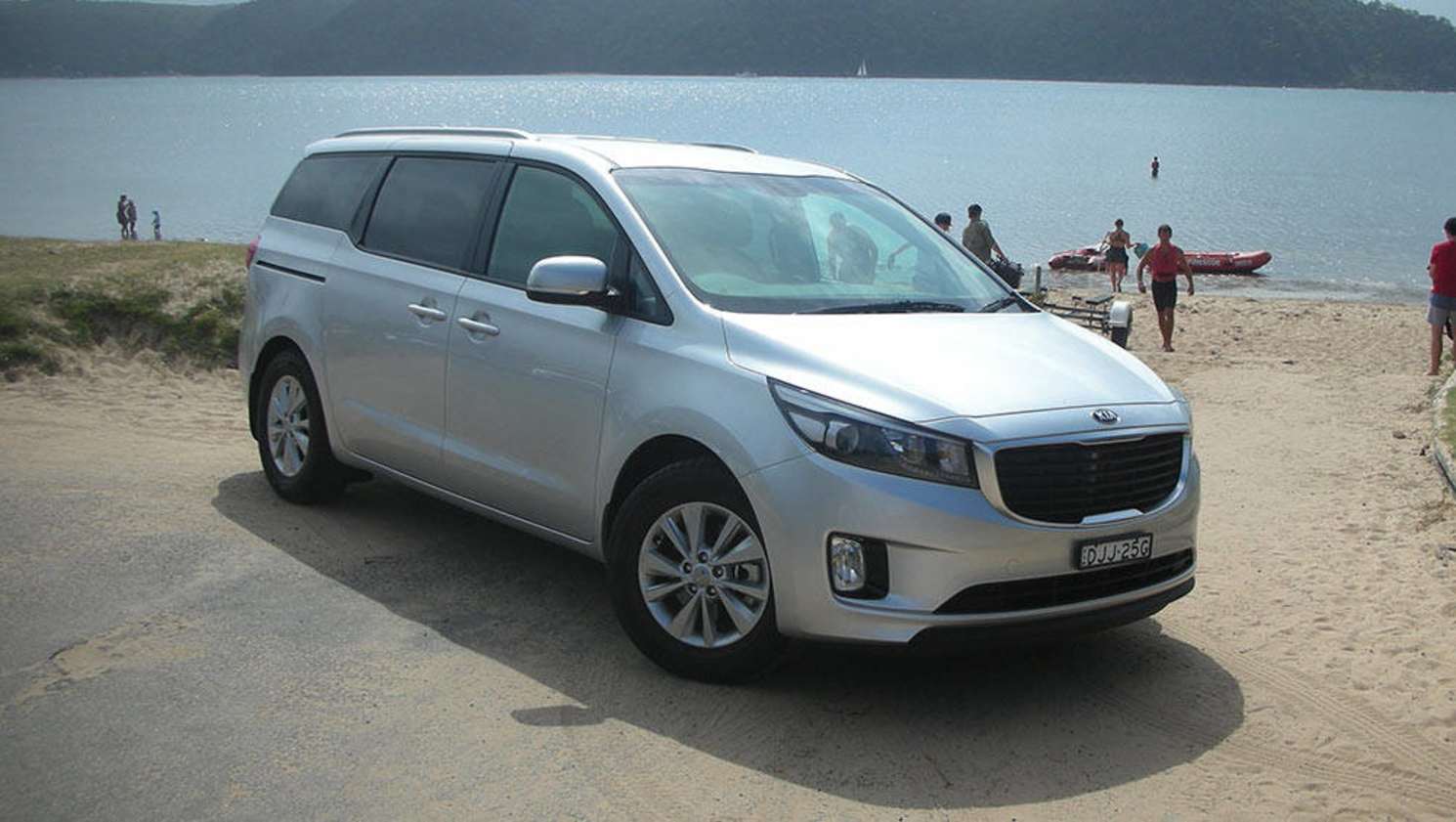2017 Kia Carnival Si diesel. Image credit: James Cleary.