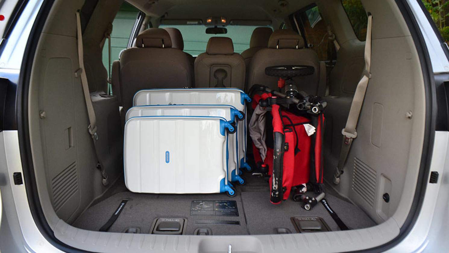 2017 Kia Carnival Si diesel. Image credit: James Cleary.