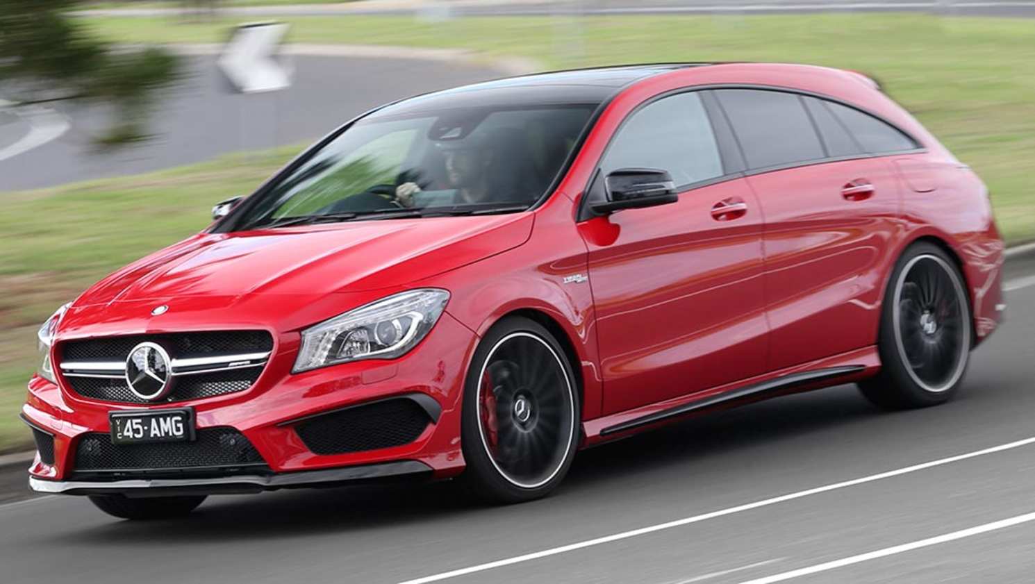 2015 Mercedes-Benz CLA 45 AMG 4Matic Shooting Brake