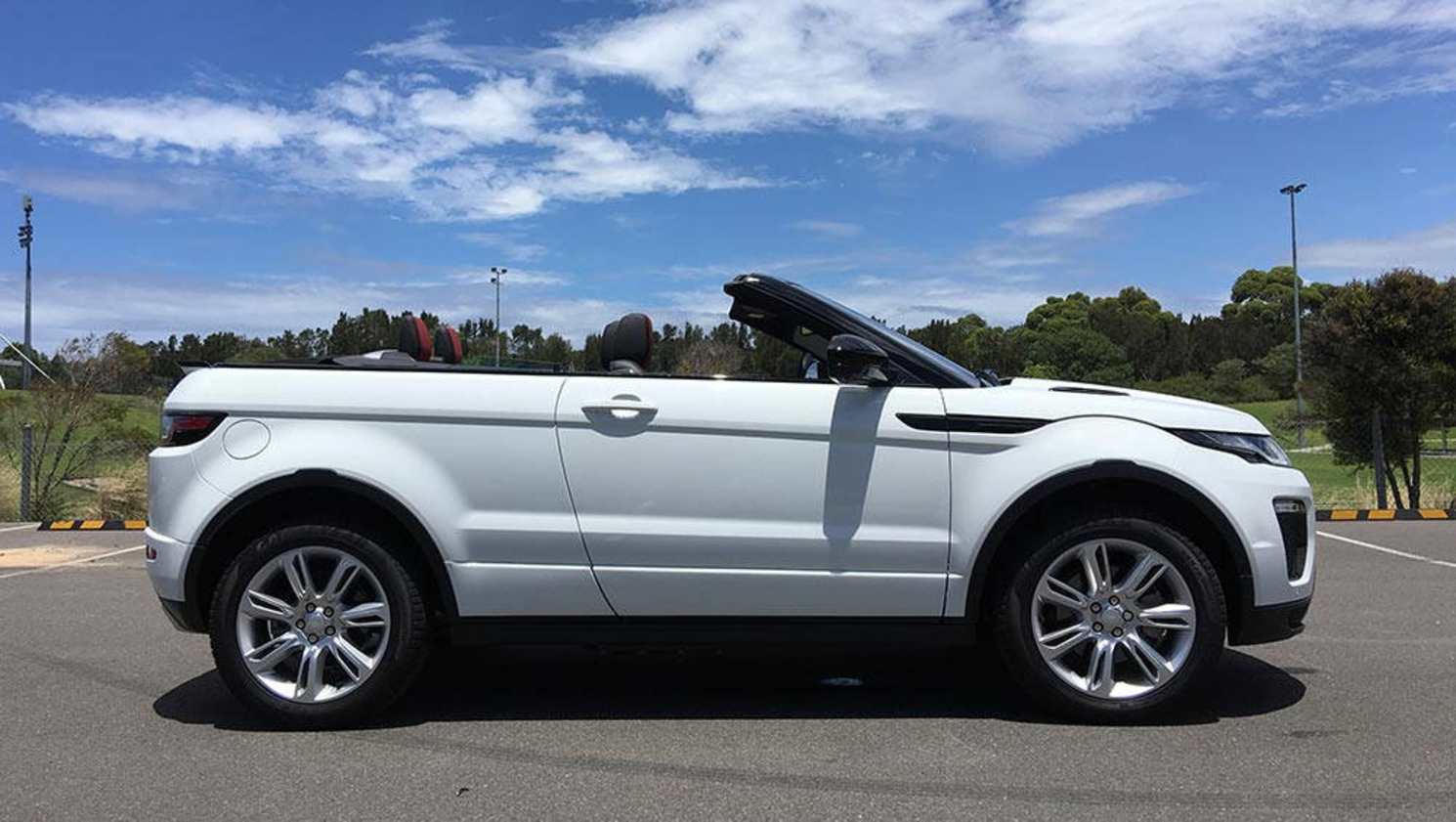 2017 Range Rover Evoque Convertible HSE Dynamic Si4.