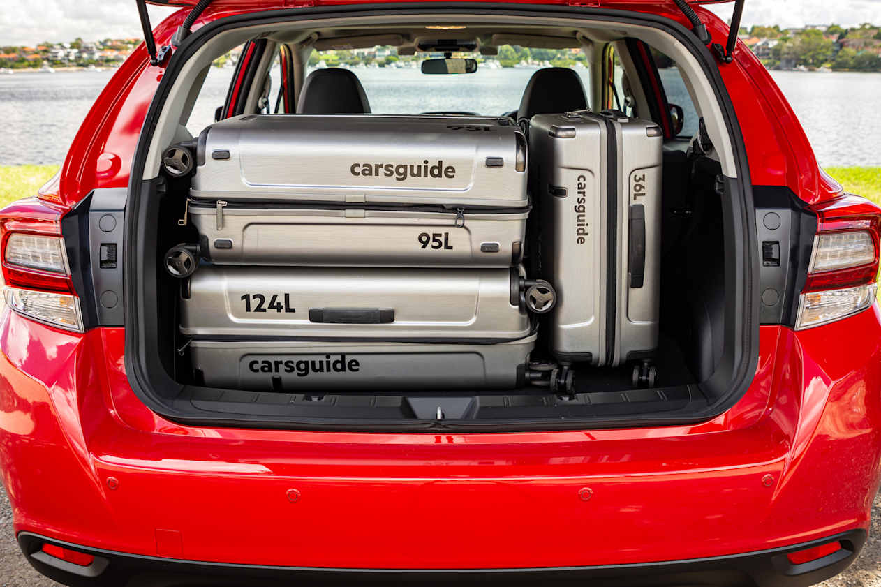 Subaru Impreza 2021 boot space