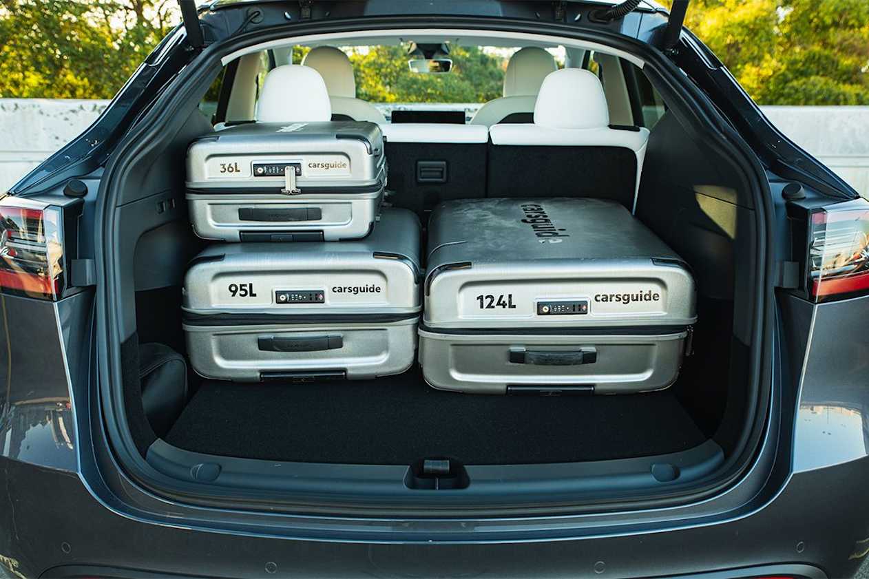 Tesla Model Y 2022 boot space