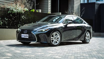 Lexus IS 2021 review: 300h Luxury