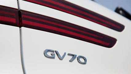 2025 Genesis GV70