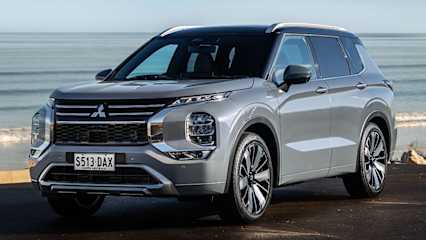 Mitsubishi Outlander ES 2026 review: snapshot