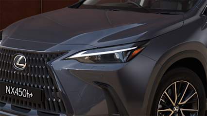2026 Lexus NX450h+ Luxury AWD
