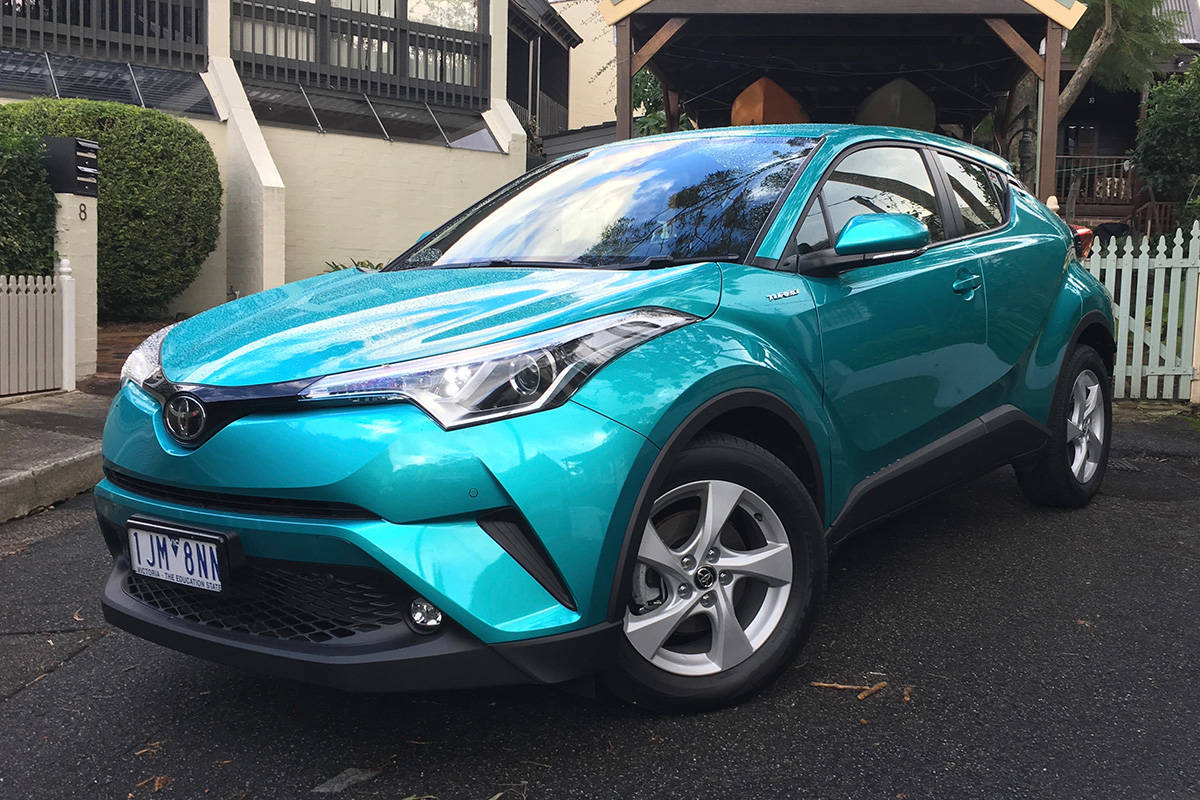 Toyota C-HR manual 2017 review | CarsGuide