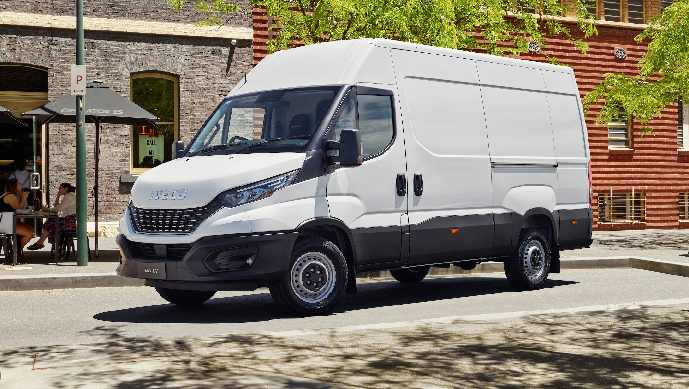 2021 Iveco Daily makes UK debut at ITT Hub commercial vehicle show