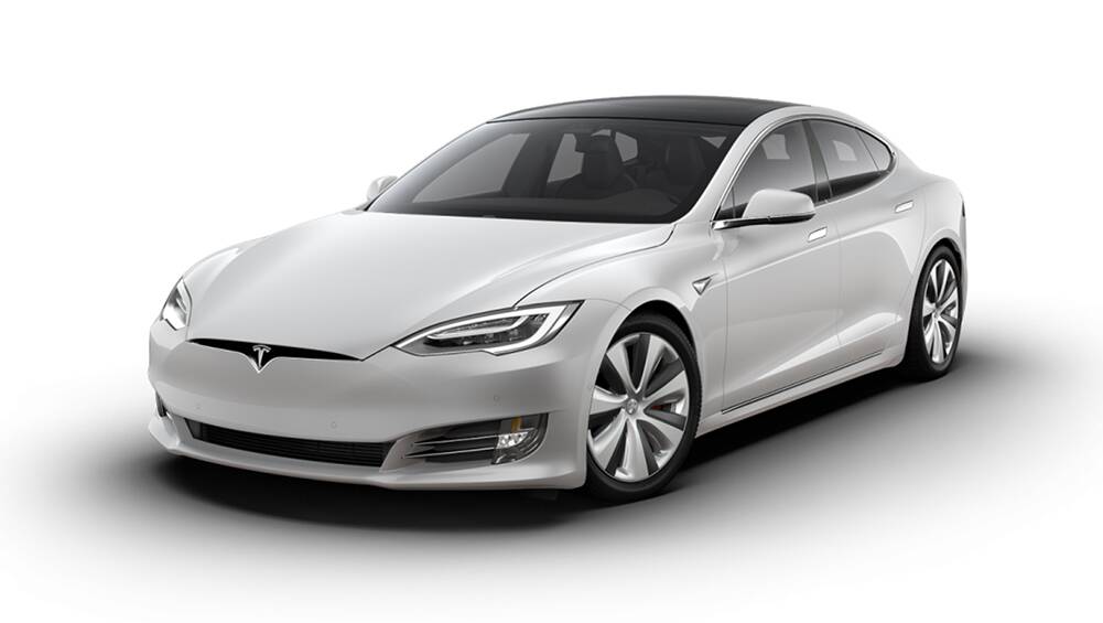 'Quickest production car ever'! New Tesla Model S Plaid 2021 resets