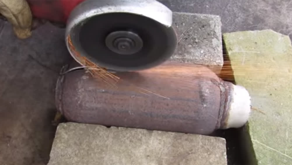 Ever wondered how a catalytic converter works? This guy takes one apart