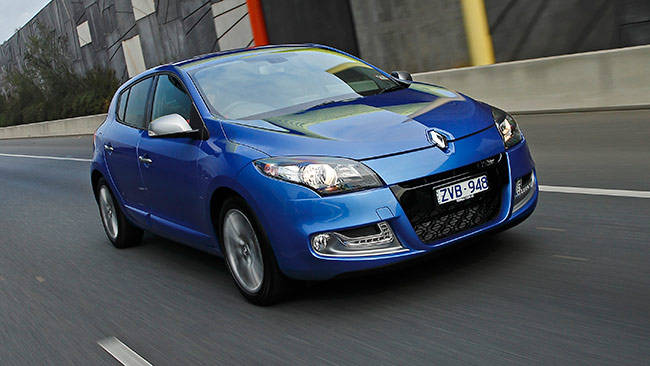 TOO HOT & FAST HATCH! Finally Driving a Renault Megane 3 R.S.! 