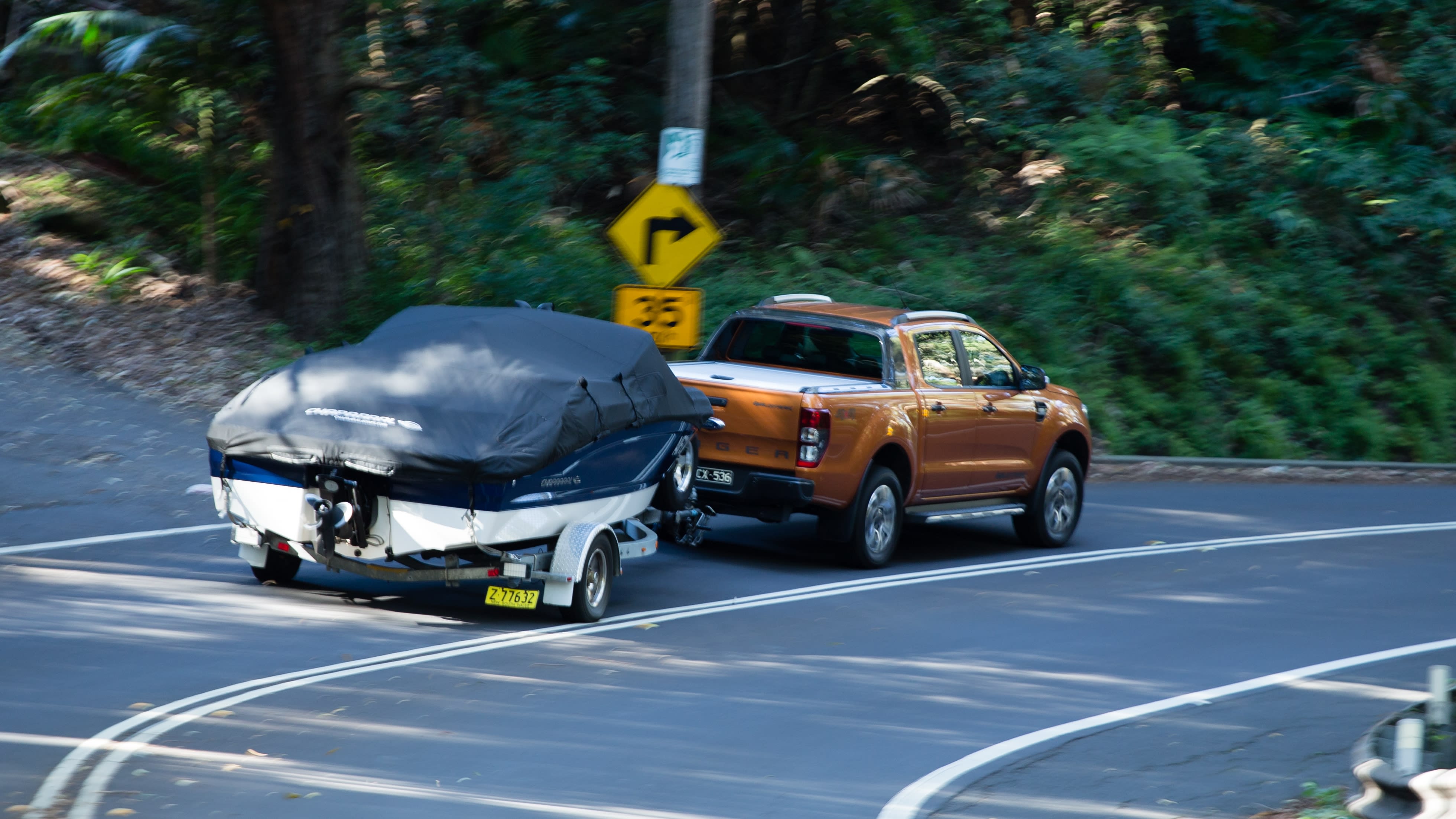 14 best cars for towing a trailer | CarsGuide