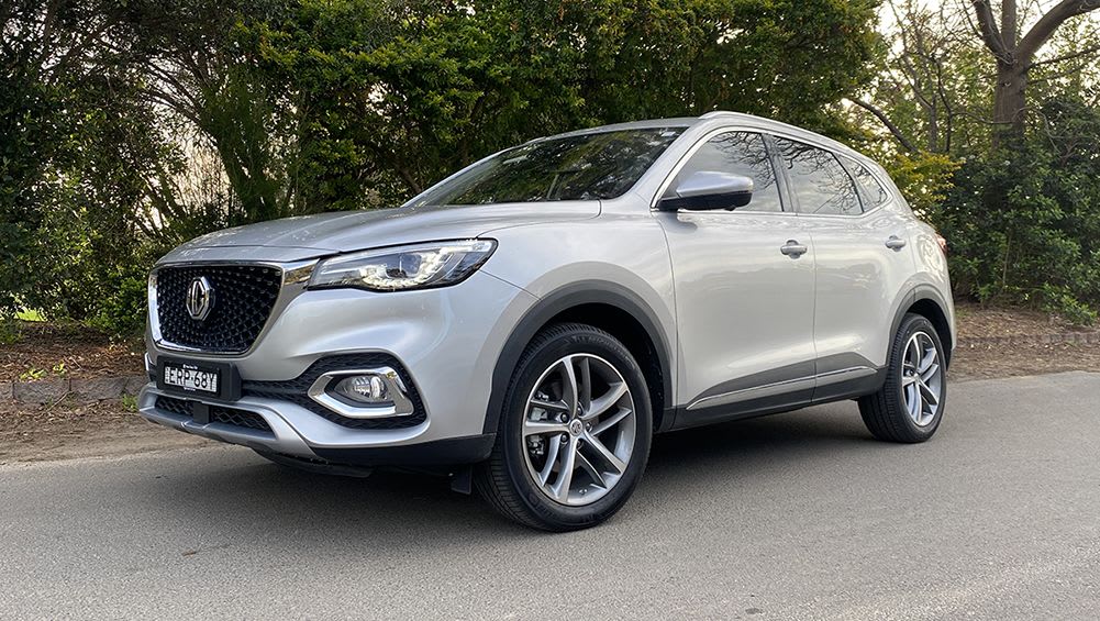 MG HS+EV hybrid 2023 review Essence longterm Part 2 plugging in