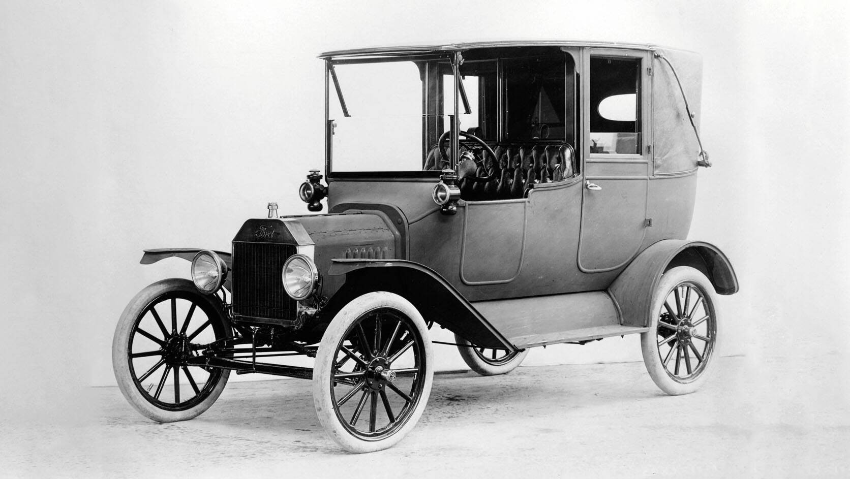 Who Invented the First Car & When Was it Made? (Automobile ...