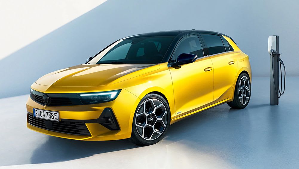 New 2022 Opel Astra L Sedan Would've Made for an Interesting Buick