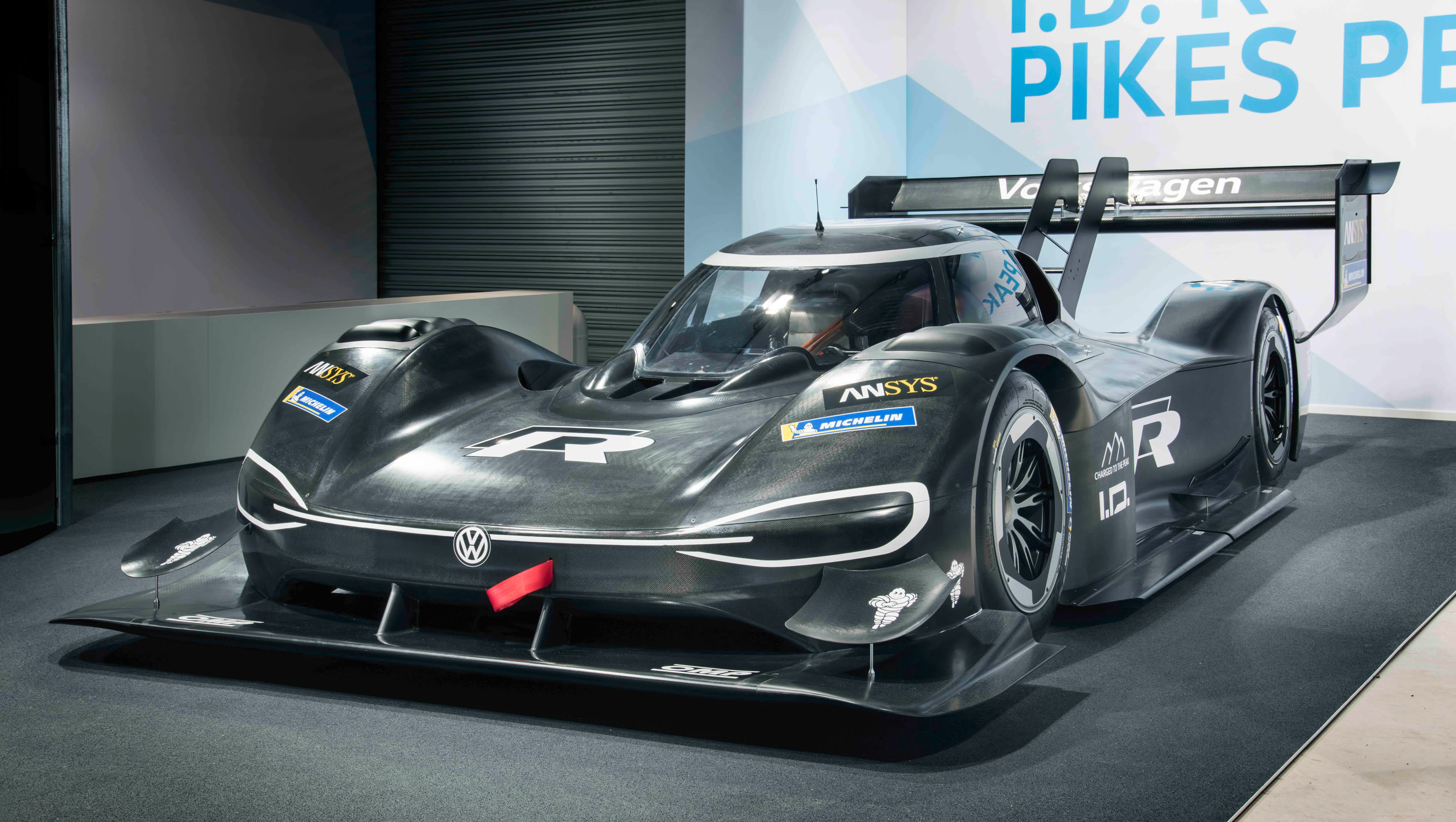 Volkswagen id r pikes peak. R pike. D. Volkswagen i. D.