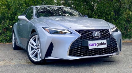 Lexus IS 2021 review: 300 Luxury