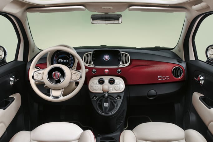Fiat 500 2018 CarPlay
