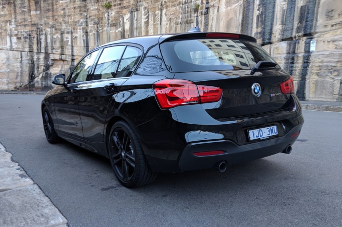  Revisión del BMW M140i 2018 |  CarsGuide