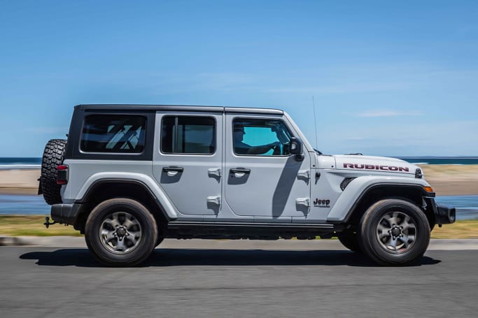 Jeep Wrangler 2020 review: Rubicon diesel tow test | CarsGuide