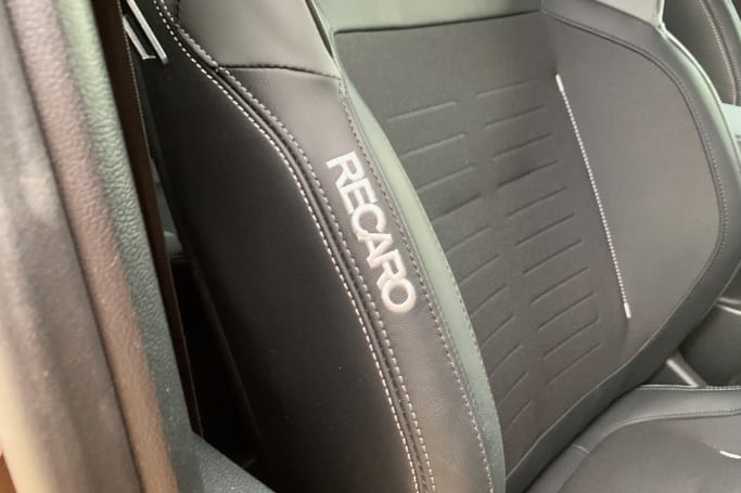 Ford Focus St 2020 Review Carsguide - Best Seat Covers For 2018 Ford Focus St Line 2020